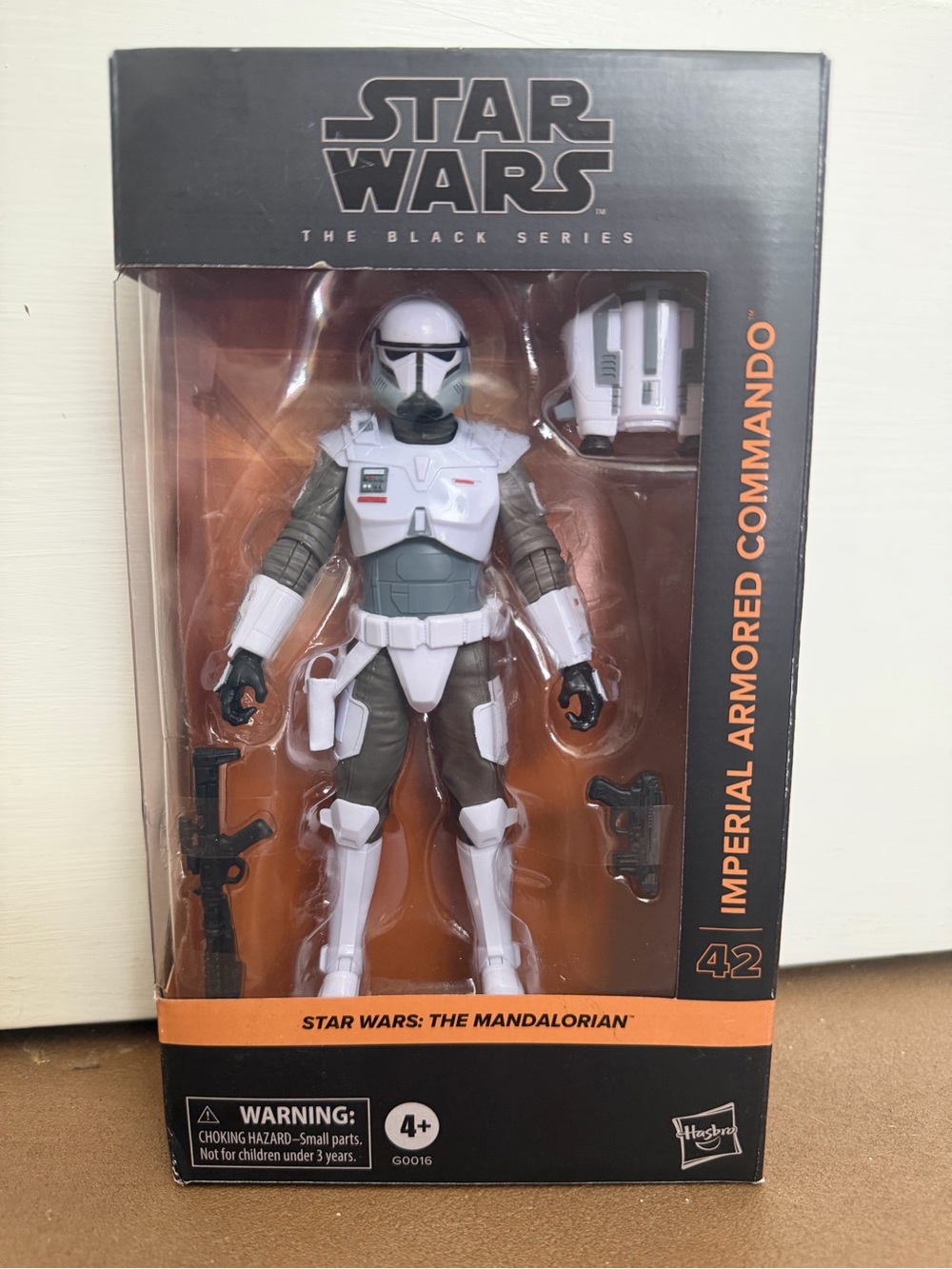 Hasbro Star Wars The Black Series, Imperial Armored Commando, The Mandalorian